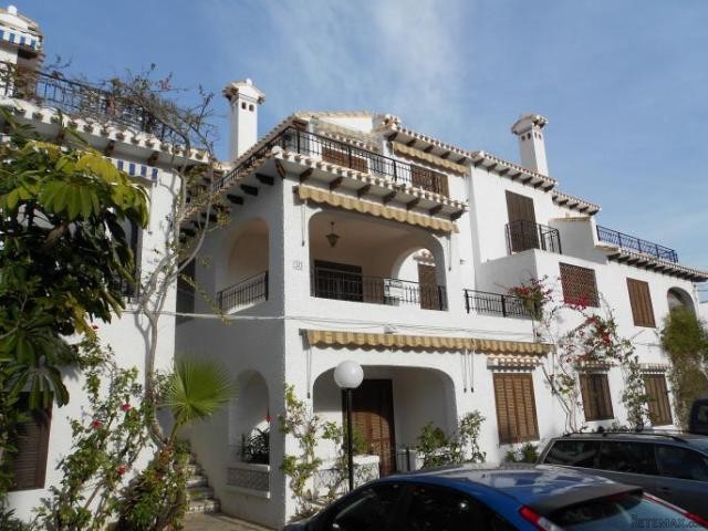 TRIPLEX WITH INDEPENDENT APARTMENT IN.. - 2