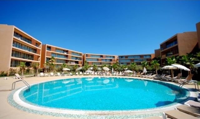Fantastic 2 bedroom apartment located..