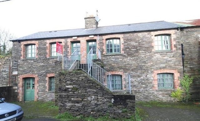 6 bedroom Apartment For Sale: 1-4 Steam..