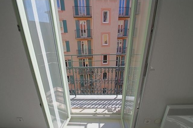 Large two bed in Nice Port - 2