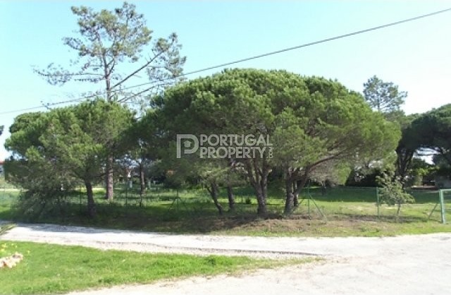 Plot of land in Vila Sol