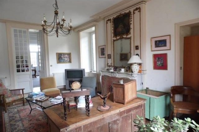 5 bedroom Castle For Sale: 53470 LAVAL - 2