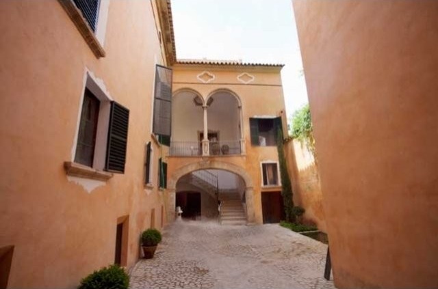 Spectacular Apartments Under..