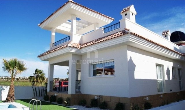 3 Bedrooms - Villa - Alicante - For Sale
