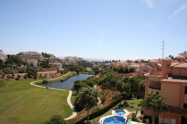 2 Bed Apartment for sale in Riviera Del..