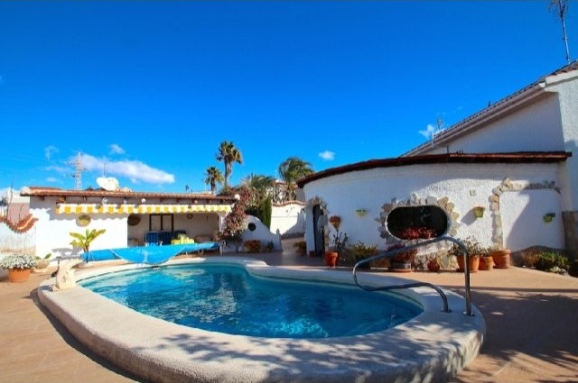 BEAUTIFUL DETACHED VILLA - 2