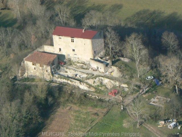 Castle For Sale: 09000 FOIX