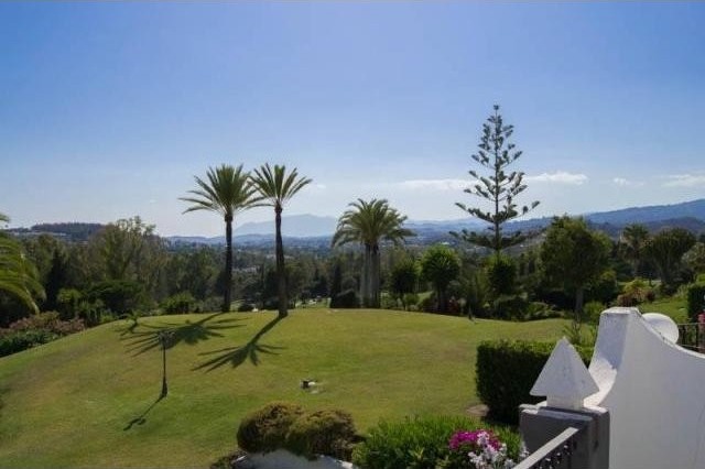 3 bedroom town house for sale