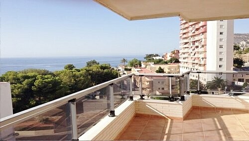 * 300 METRES FROM THE BEACH 2 BED APART
