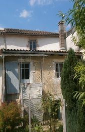 Village House To Modernize - 2