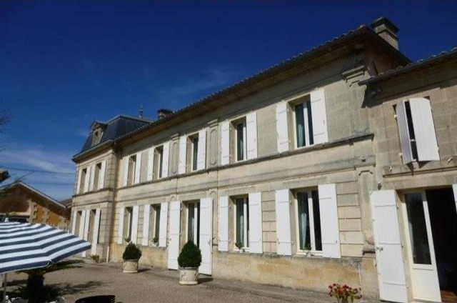 7 bedroom House For Sale: 33000 BORDEAUX - 2