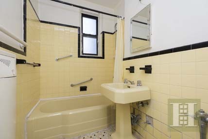 1 bedroom Apartment For Sale: 645 EAST.. - 2