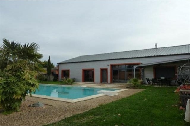 4 bedroom Villa For Sale: 79000 NIORT - 2