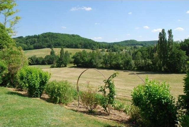 Charming Rural Ensemble Set In 25 Acres.. - 2