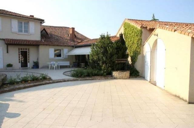 5 bedroom Villa For Sale: 79100 30 MIN... - 2