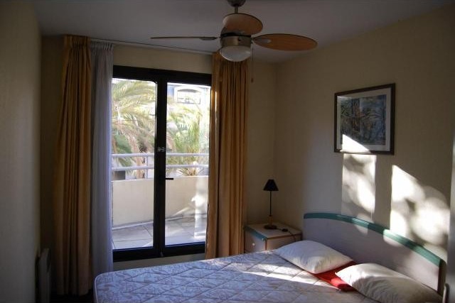 Modest two bed in Fleurs