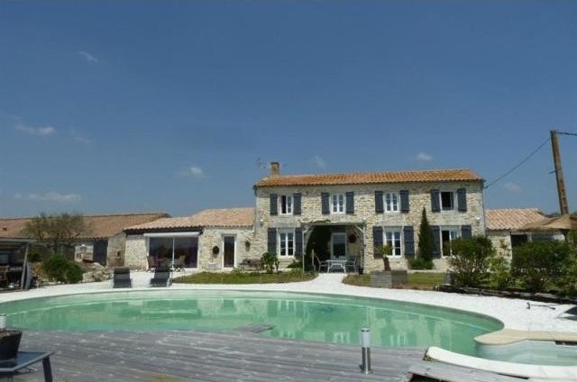 7 bedroom Character For Sale: 17870..
