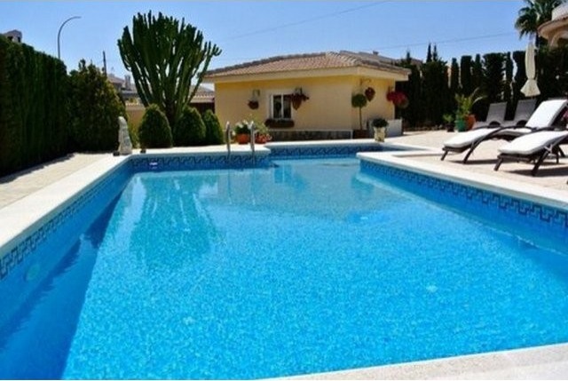 4 Bedrooms - Villa - Alicante - For Sale - 2