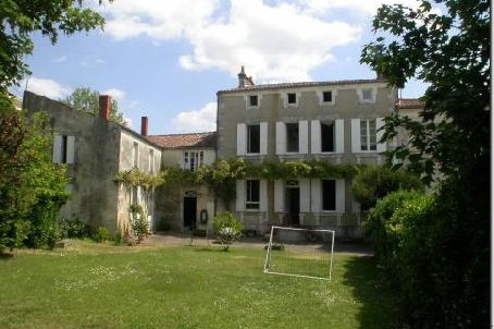 Stone House For Sale St Jean D Angely - 2