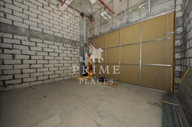 Best deal for a shop in prime location - 2
