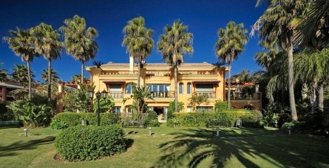 2 Bedroom Apartment For Sale In Puerto..