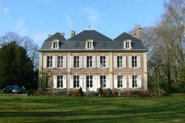 6 bedroom Castle For Sale: 80120 LE..