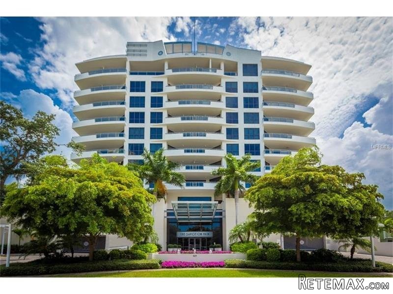 4 bedroom Town House For Sale: 401 S..