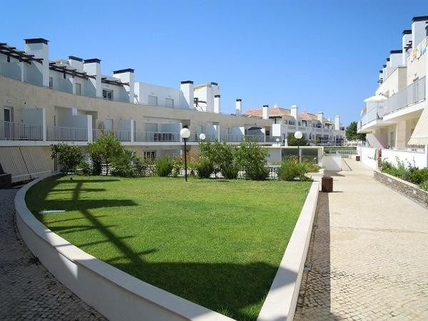 3 Bed Apartment - Santa Luzia