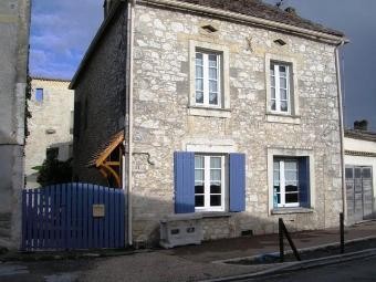 Fully Restored 19th Cent Stone House..