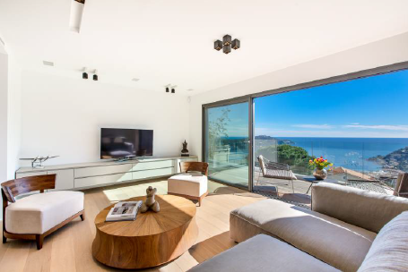 An outstanding brand new 4 bed villa.. - 2