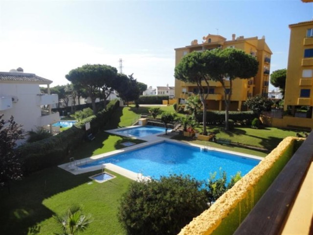 2 Bed Apartment for sale in Calahonda - 2