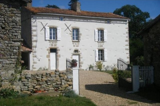 3 bedroom Character For Sale: 79340..