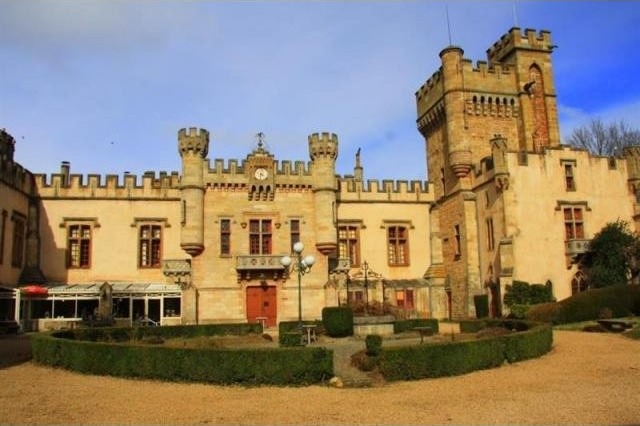 Castle For Sale: 63500 ISSOIRE