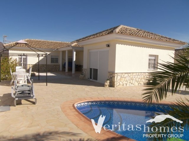 Ref: 1577 - Villa for Sale in El Cucador