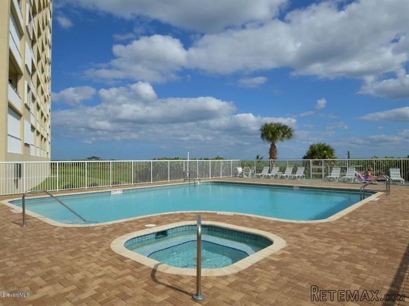 3 bedroom Flat For Sale: 3920 N Highway.. - 2