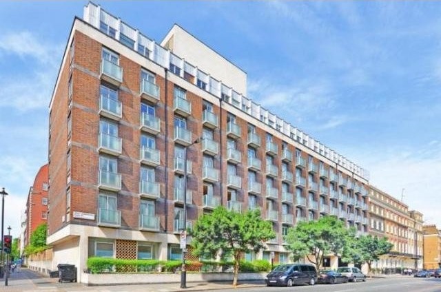 2 Bedrooms - Apartment - London - For..