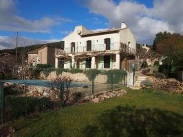 Spacious Property With 145 M² Of Living.. - 2