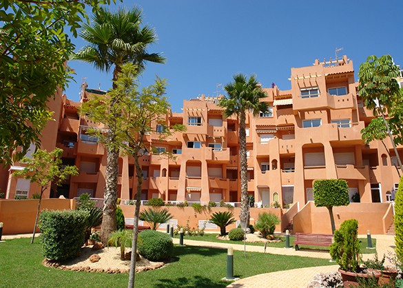 Beach side apartment in Cabo Roig