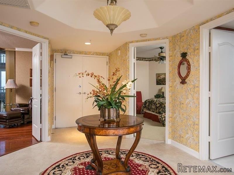 3 bedroom Flat For Sale: 3000 N Highway.. - 2