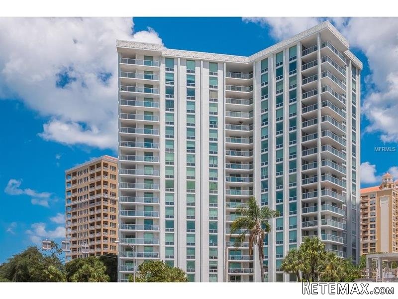 2 bedroom Town House For Sale: 1111 N.. - 2