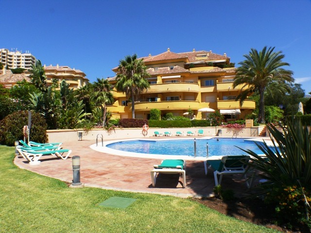 Apartment for sale in Golf Rio Real..