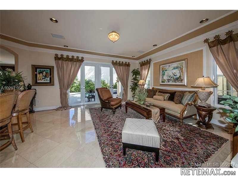 5 bedroom House For Sale: 19485 39th Ave - 2
