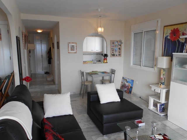 2 Bed Apartment for sale in Miraflores - 2