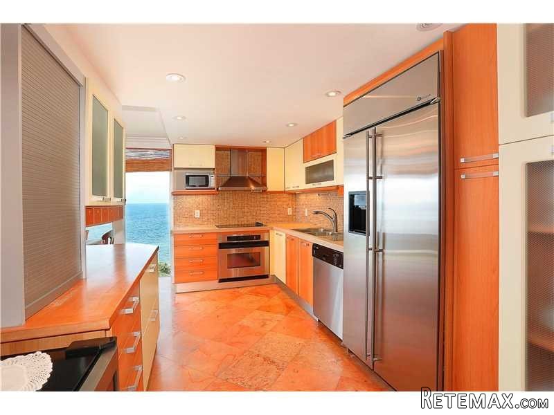 3 bedroom Flat For Sale: 881 Ocean Dr #.. - 2