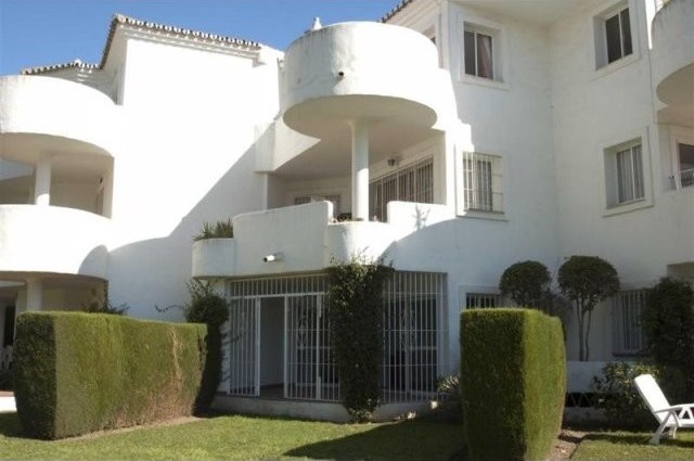 Apartment - Spacious 2 bedroom, 2..