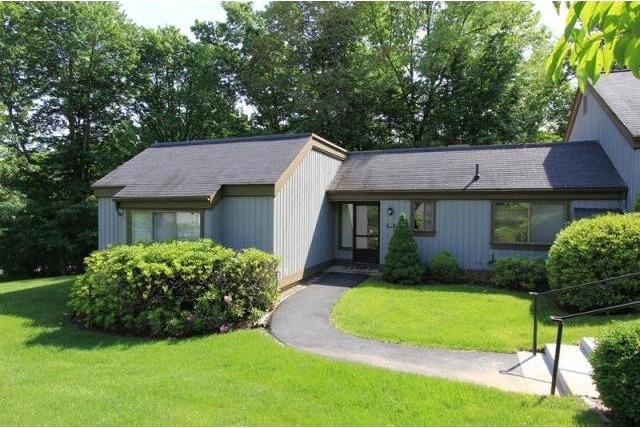 3 bedroom Condominium For Sale: Somers..