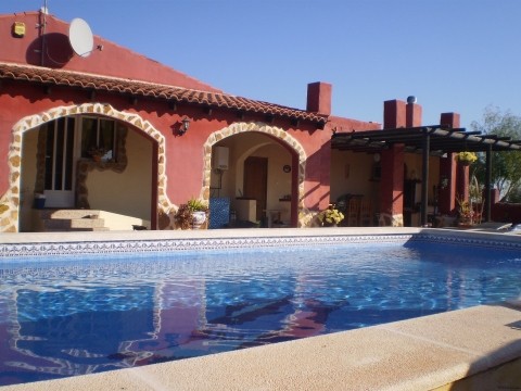 Finca / Country Home for sale 275.000..