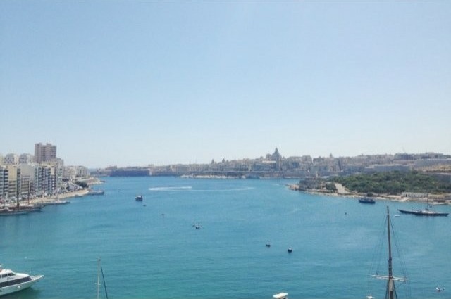 Luxury Brand New Seafront Apartment