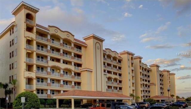 3 bedroom Property For Sale: 17735 GULF.. - 2