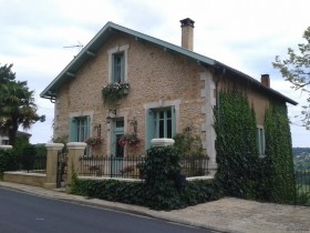 Sensitively Restored Town House With.. - 2